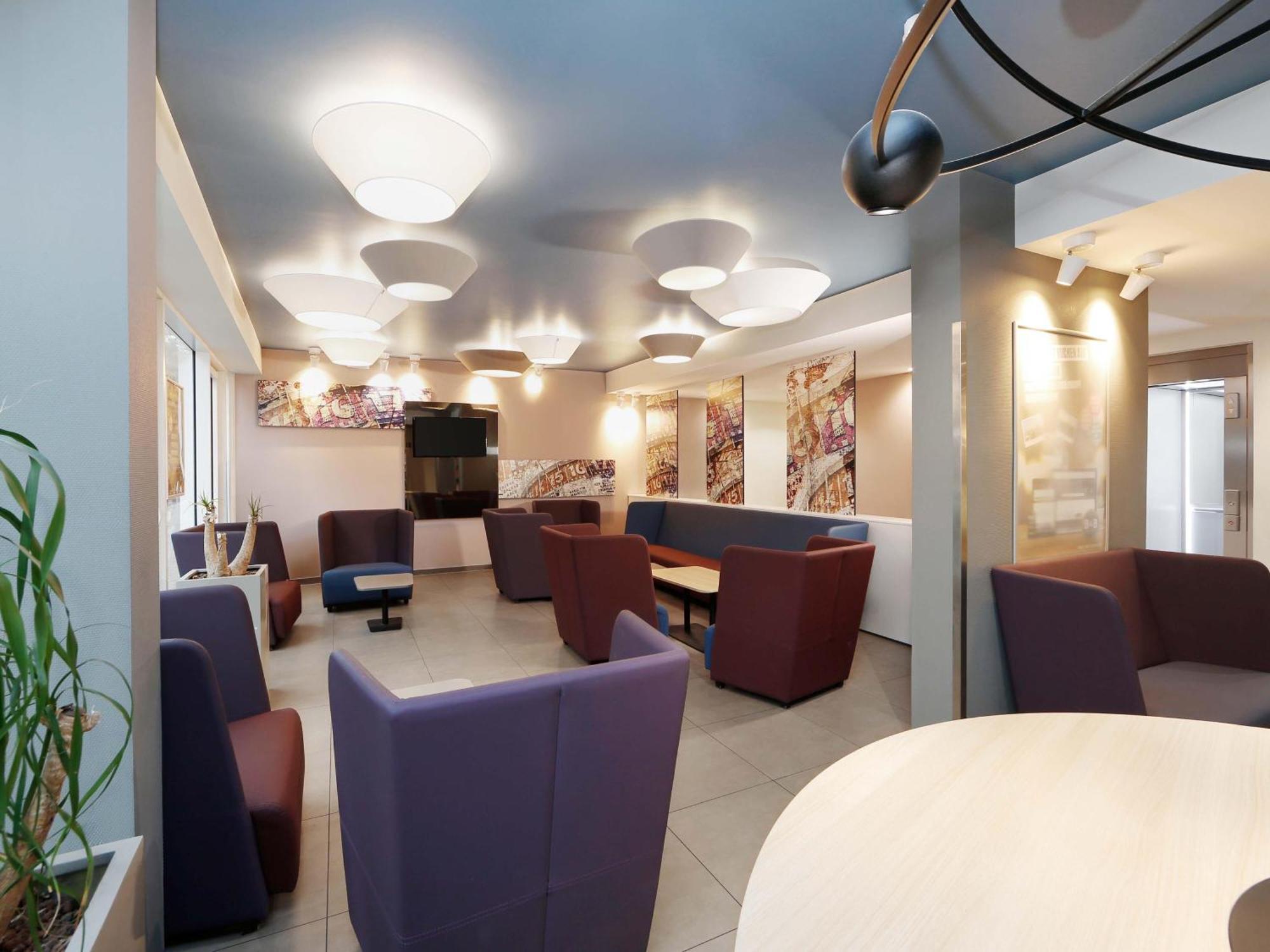 B&B Hotel Berlin-Alexanderplatz — Photos 1